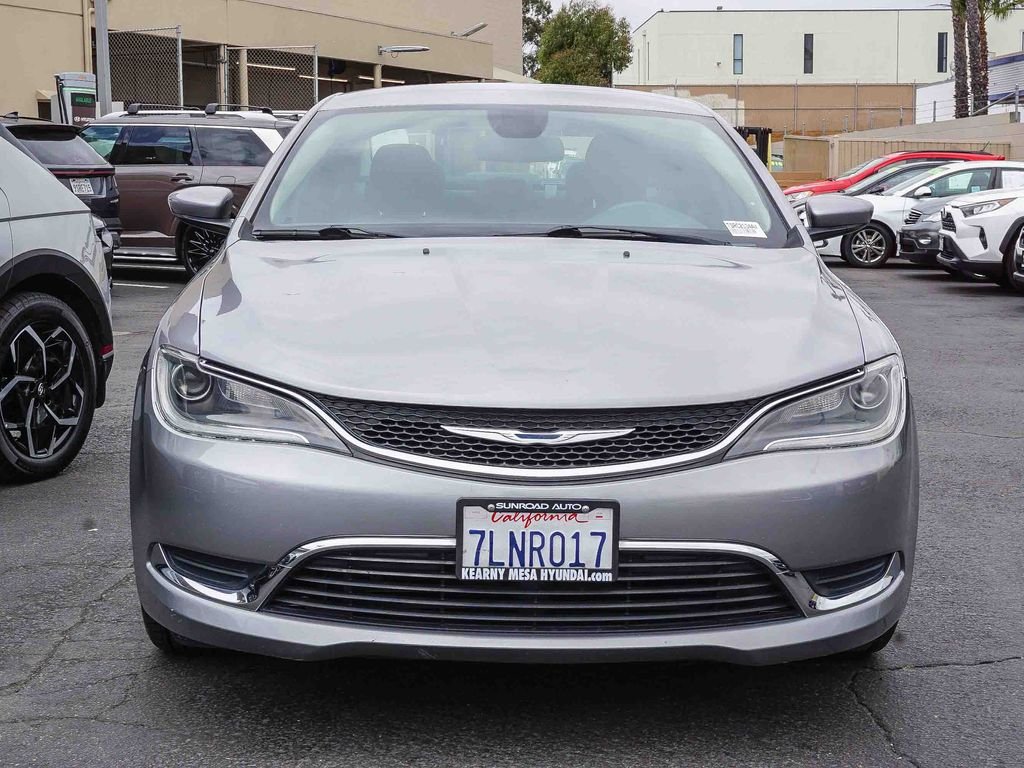 Used 2015 Silver Chrysler Limited image 2