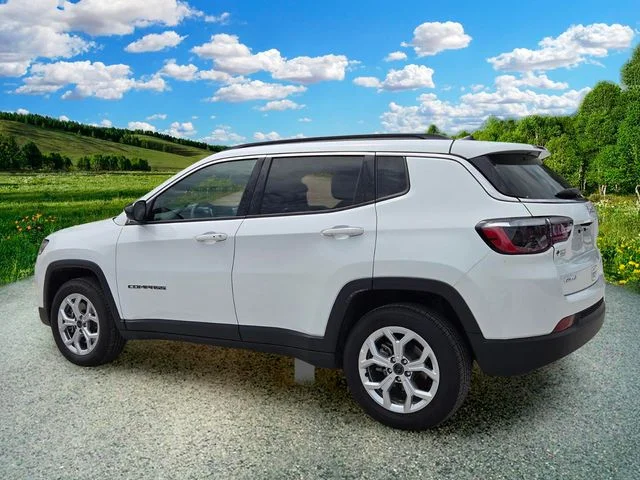 Certified Used 2025 White Jeep Latitude image 4