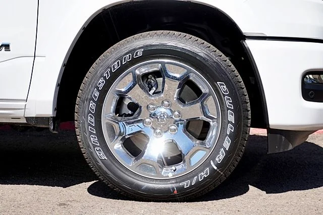 New 2026 Bright White Clear-Coat Exterior Paint RAM Big Horn/Lone Star image 8