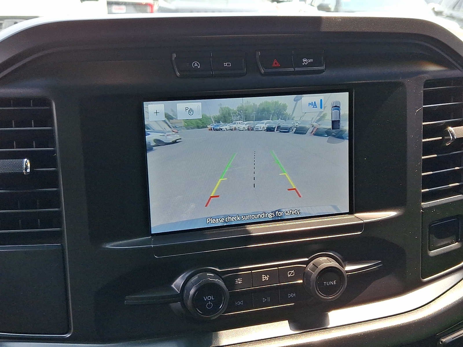Used 2021 Agate Black Metallic Ford XL image 17