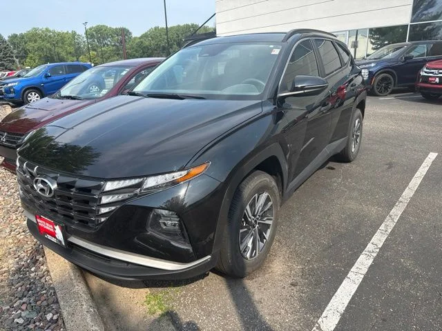 Used 2023 Phantom Black Hyundai Blue image 4