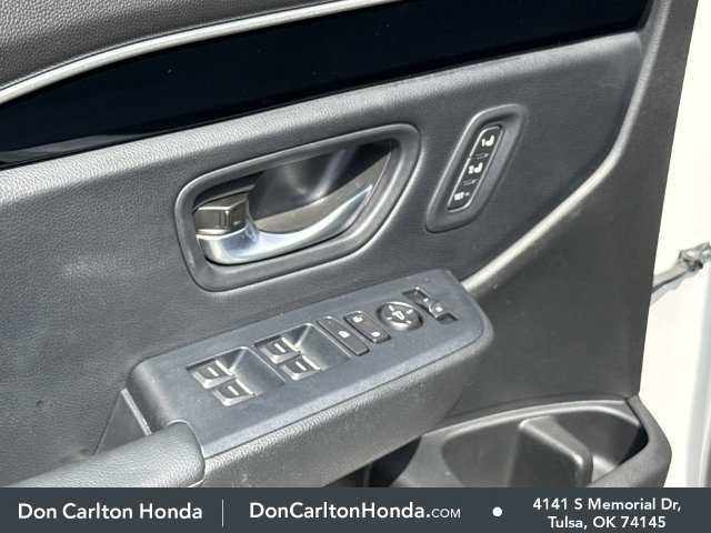 Used 2025 Platinum White Pearl Honda Touring image 11