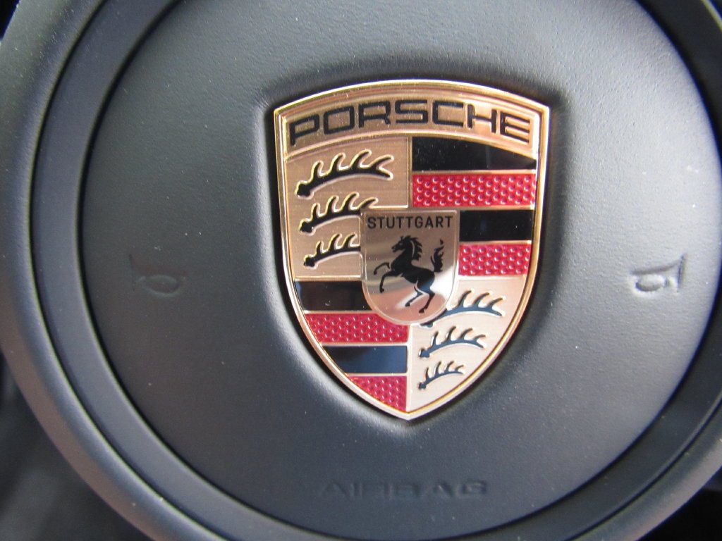 2025 Porsche 911 - Photo 39