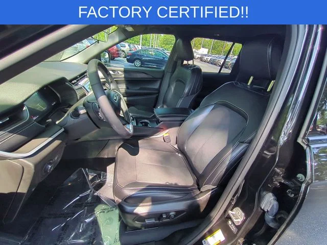 Used 2025 Black Jeep Altitude X image 16