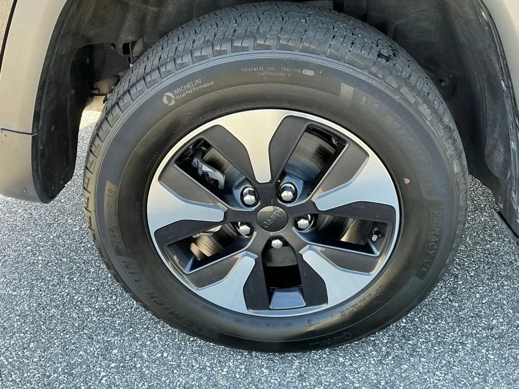 Used 2024 Black Jeep 4xe image 24