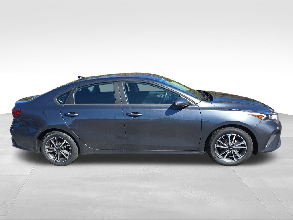 Used 2024 Gray Kia LXS image 6