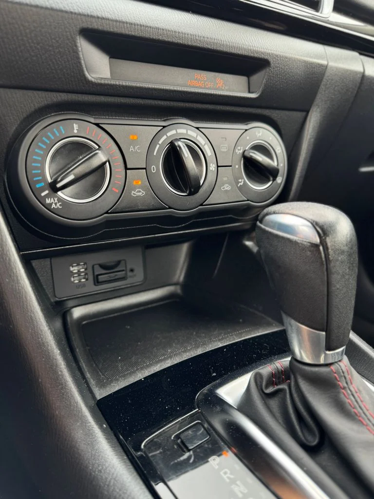 Used 2016 Deep Crystal Blue Mica Mazda i Touring image 17