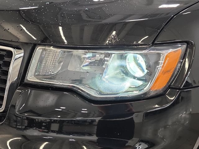 Used 2017 Black Jeep Limited image 29