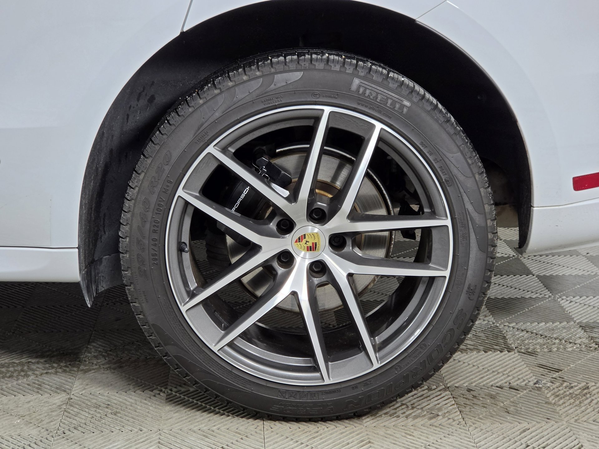2025 Porsche Macan T - Photo 51