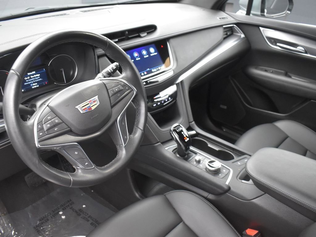 2023 CADILLAC XT5 - Image 11