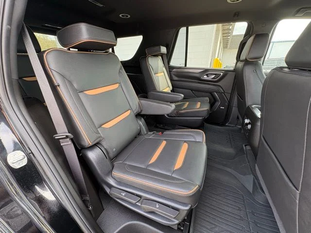 Used 2024 Black GMC AT4 image 31