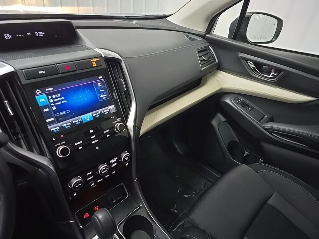 Used 2020 Blue Subaru Premium image 26
