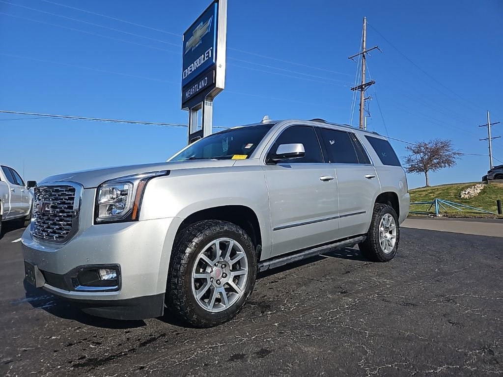 Used 2019 GMC Yukon Denali with VIN 1GKS2CKJ6KR307427 for sale in Kansas City
