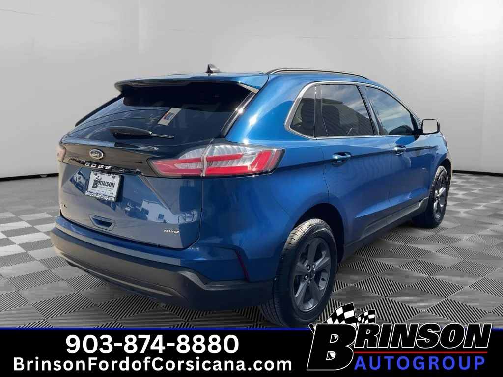 Used 2022 Atlas Blue Metallic Ford SEL image 7