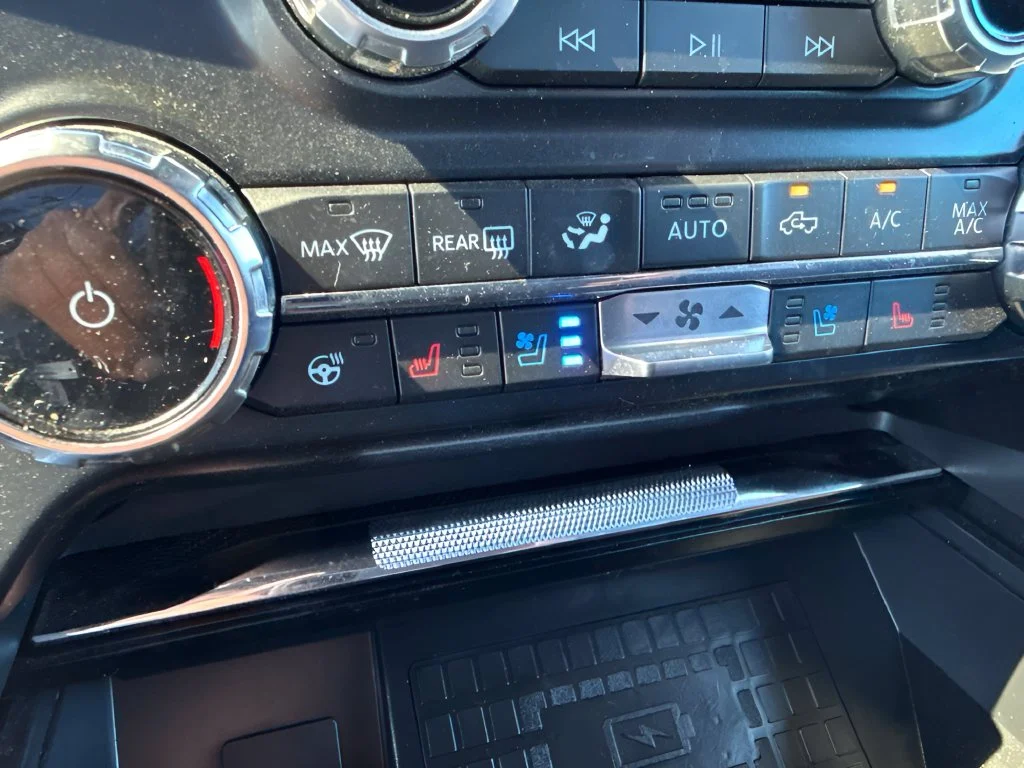 Used 2022 Orange Ford Raptor image 20