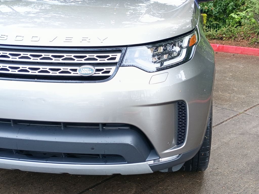 Used 2018 Silicon Silver Premium Metallic Land Rover HSE Luxury image 9