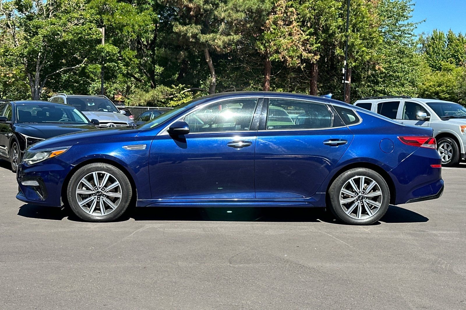 Used 2020 Blue Kia EX image 7