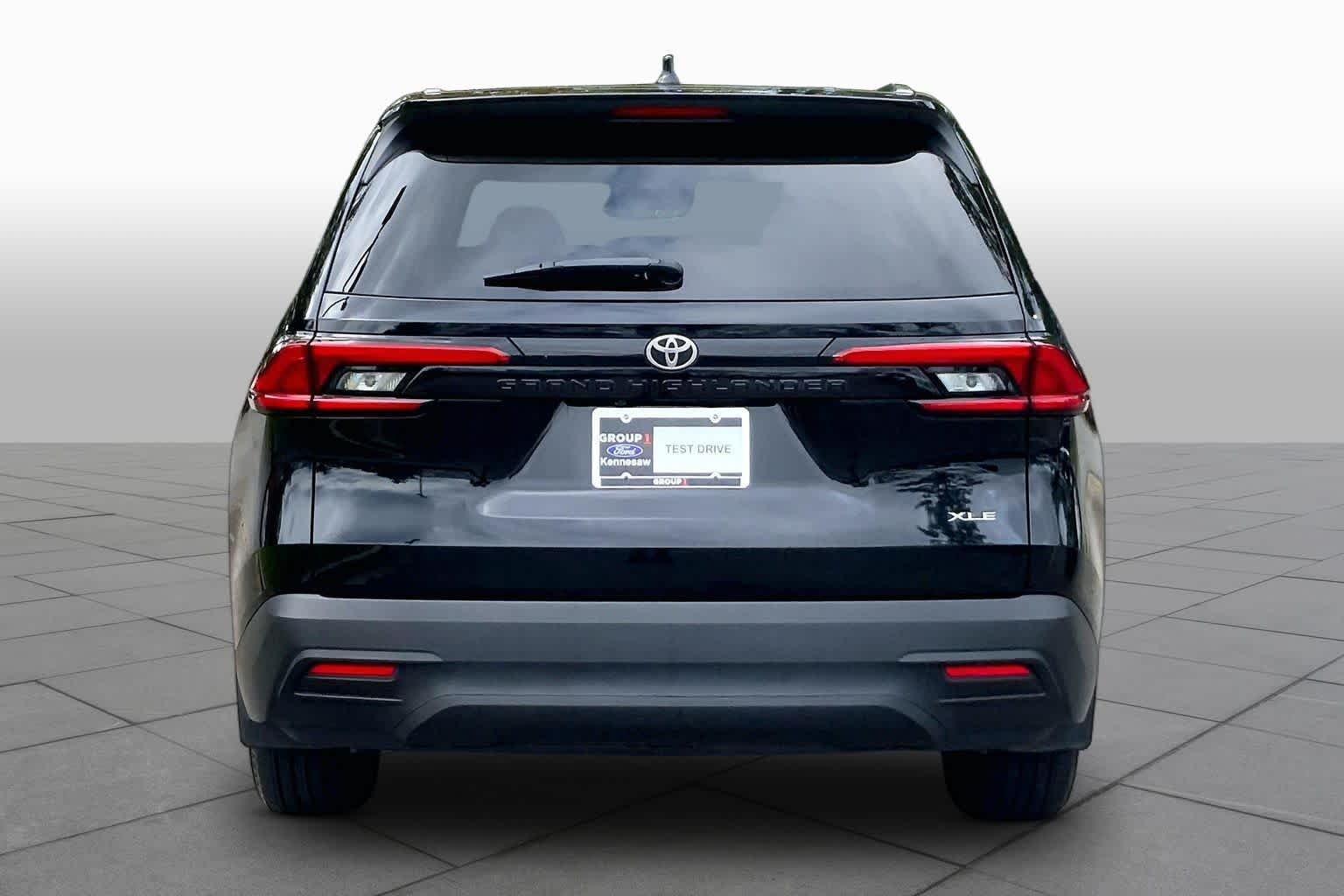 Used 2024 Midnight Black Metallic Toyota XLE image 5