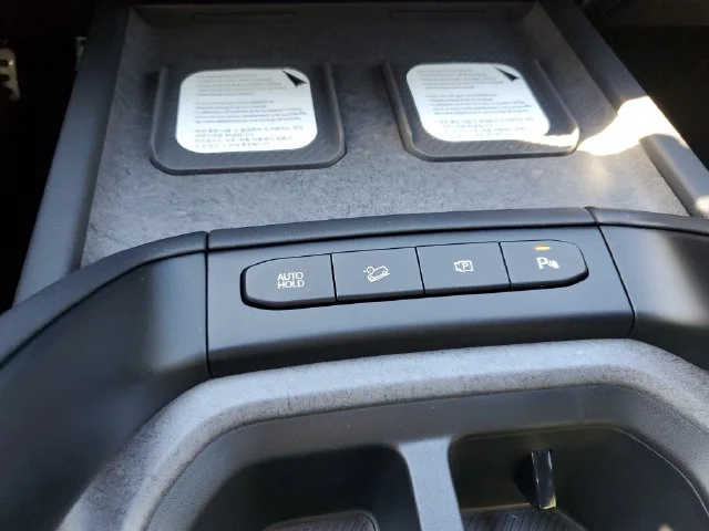 New 2027 Wolf Gray Kia X-LINE SX image 29
