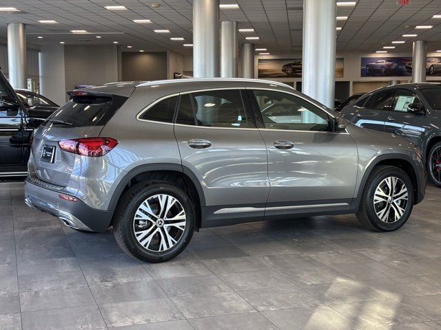 2026 Mercedes Benz GLA 250 photo 3