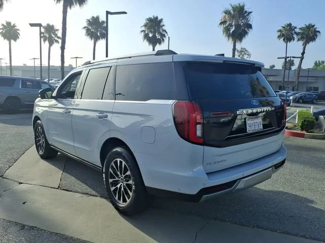 Used 2025 Space Silver Me Ford Platinum image 10
