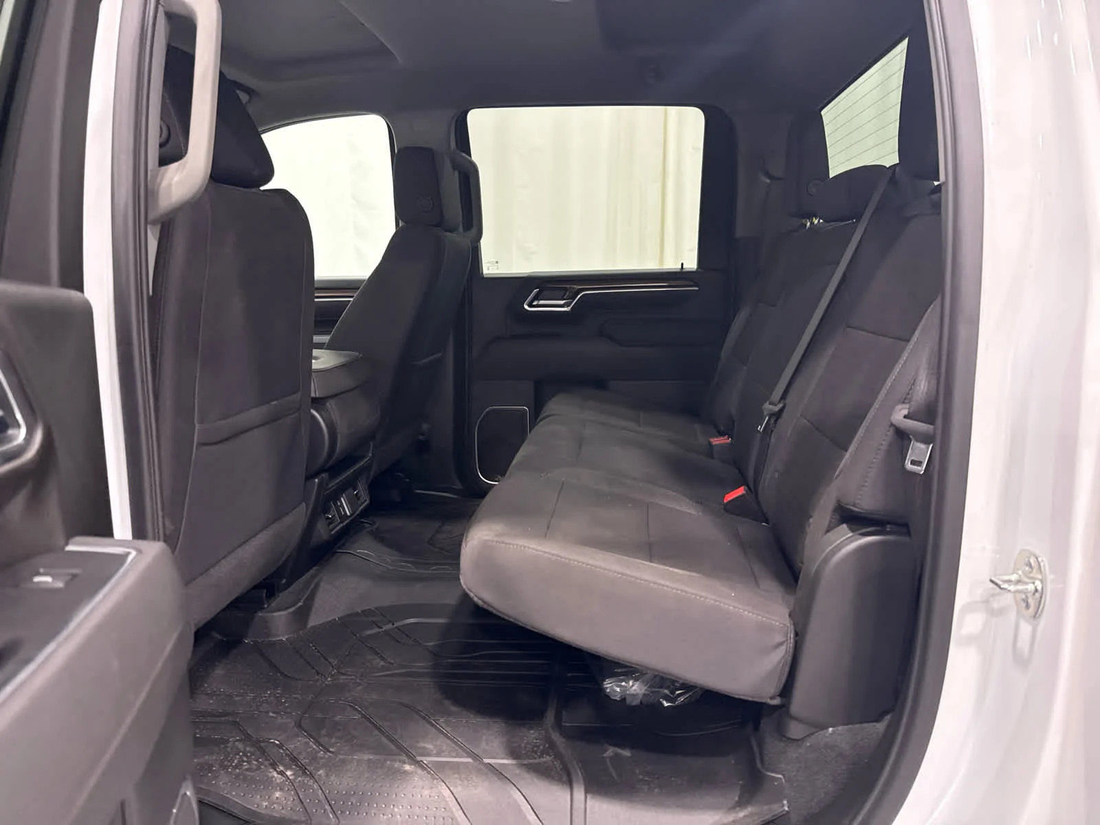 Used 2026 Summit White Chevrolet LT image 13