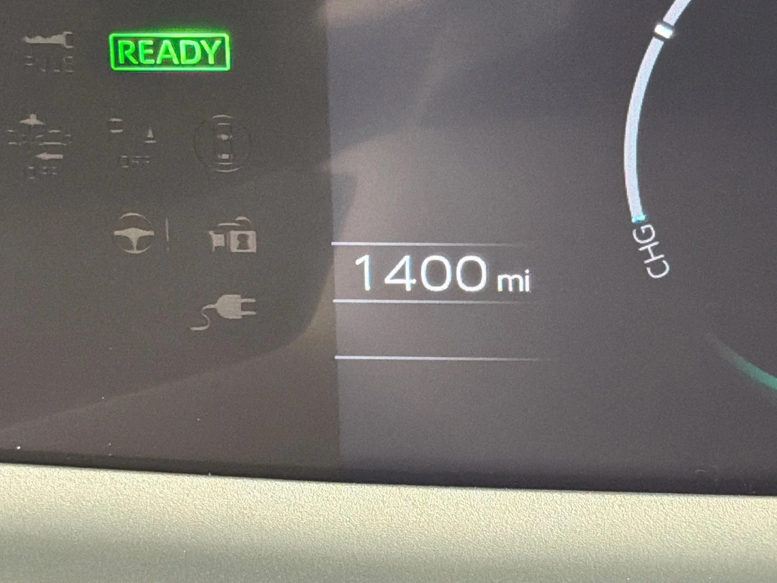 Used 2026 White Toyota XLE image 28