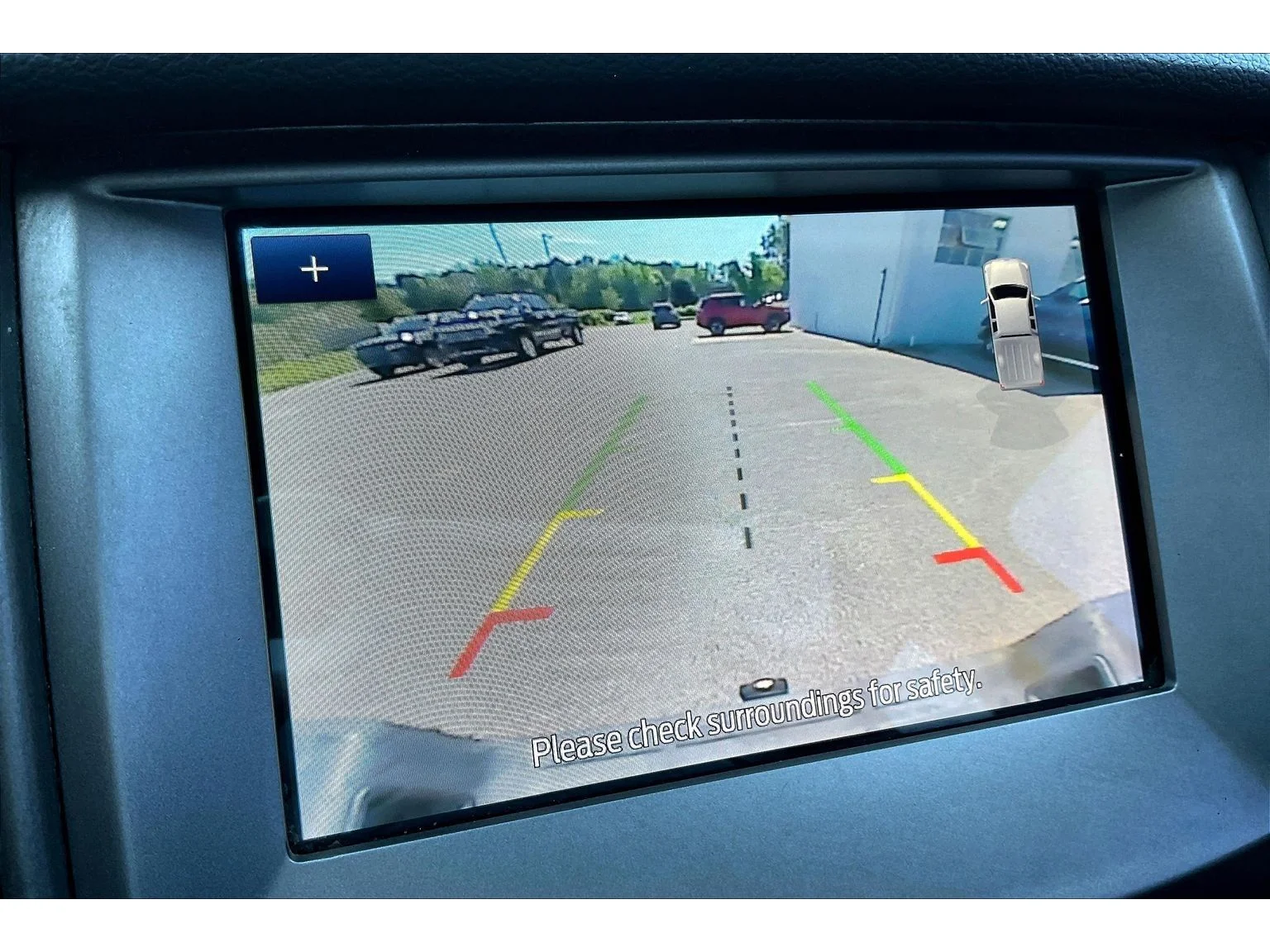 Used 2021  Ford XL image 14