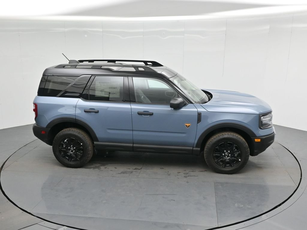 New 2025 Azure Gray Metallic Tri-Coat Ford Badlands image 43