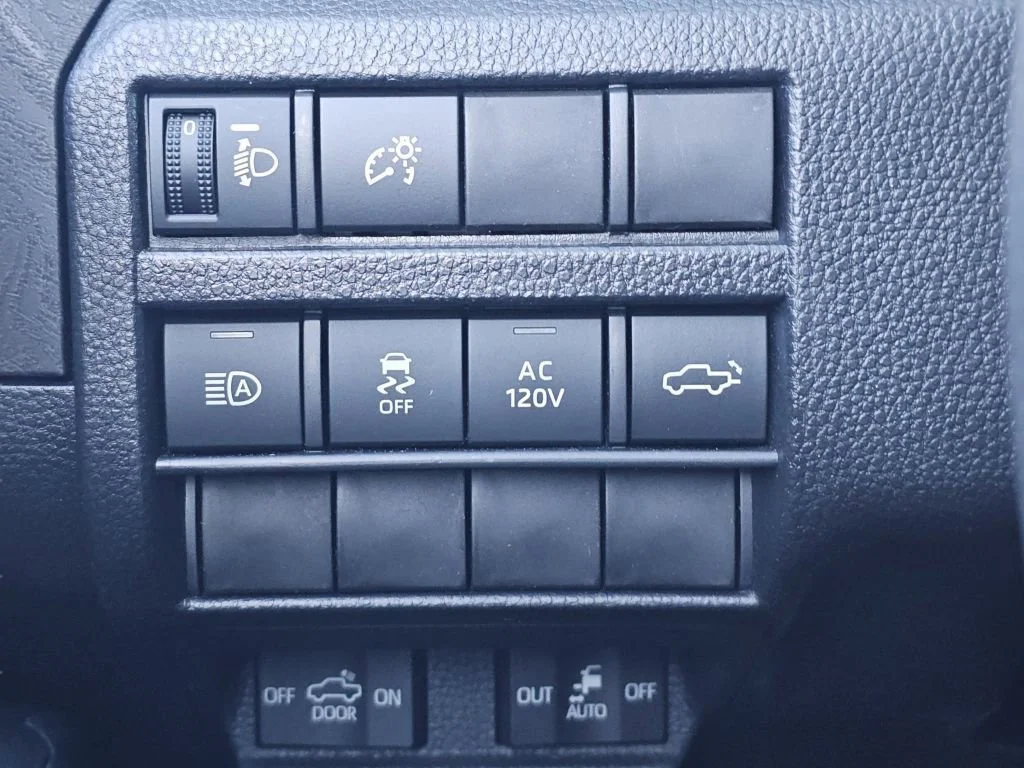 2025 Toyota Tacoma Limited - Photo 16