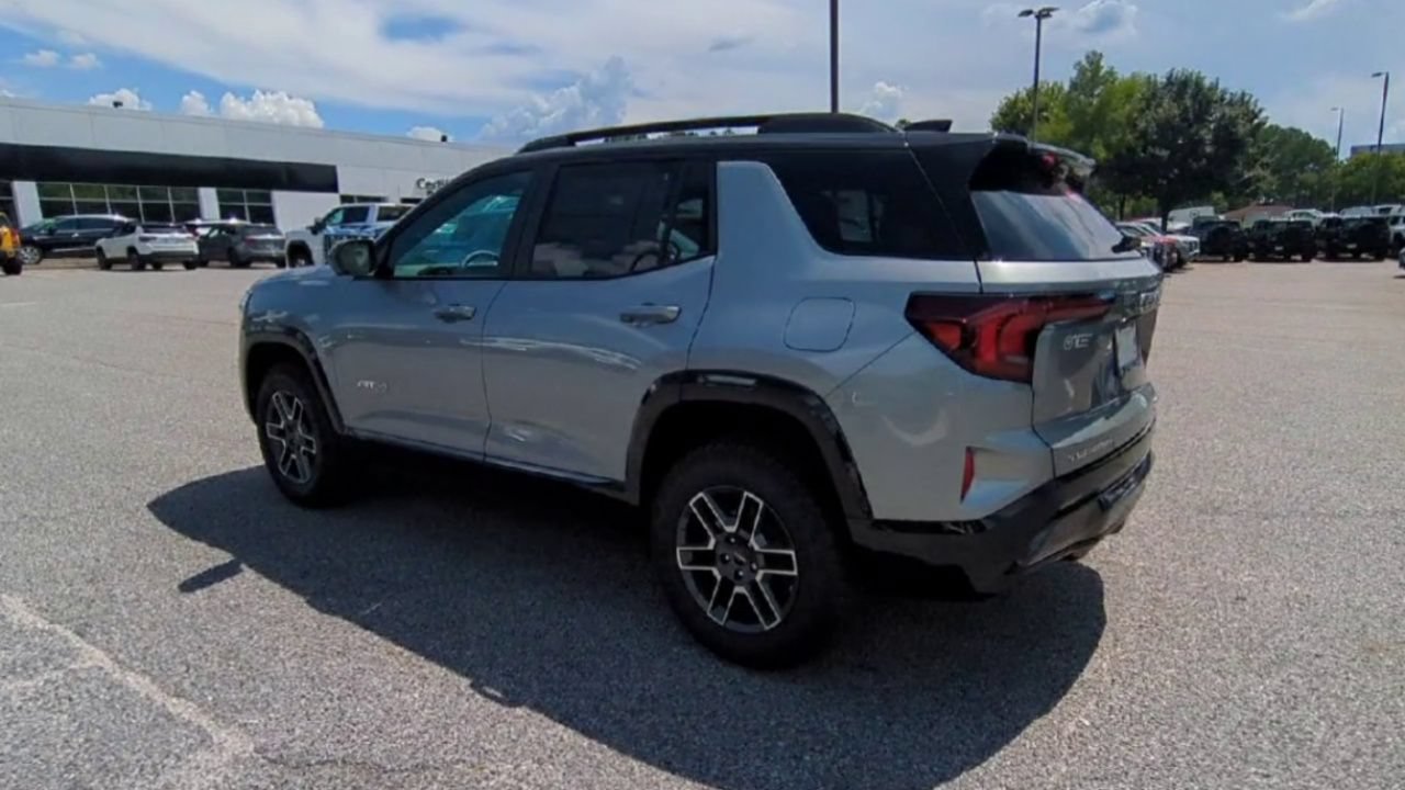 2026 GMC Terrain AT4 - Photo 7