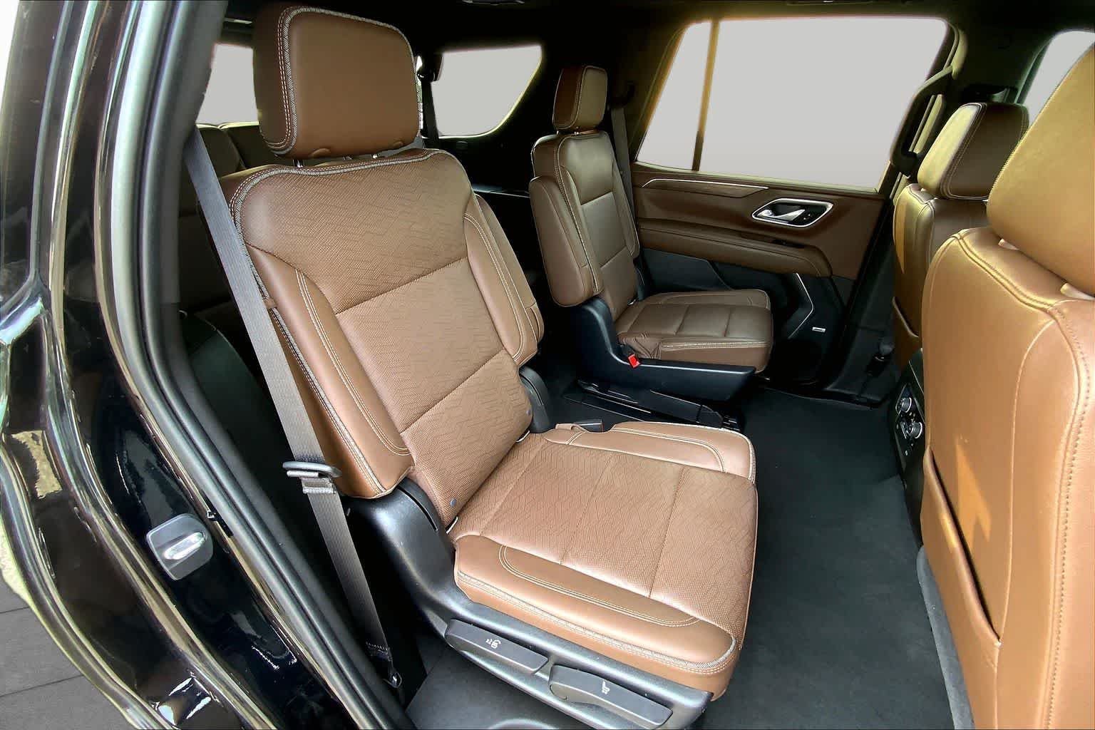 Used 2021 Black Chevrolet High Country image 19