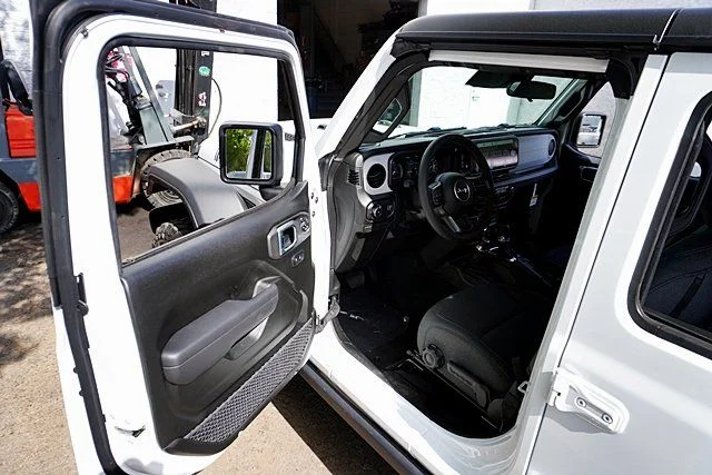 New 2026 Bright White Clear-Coat Exterior Paint Jeep Willys image 43