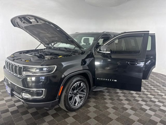 Used 2022 Black Jeep Series III image 12