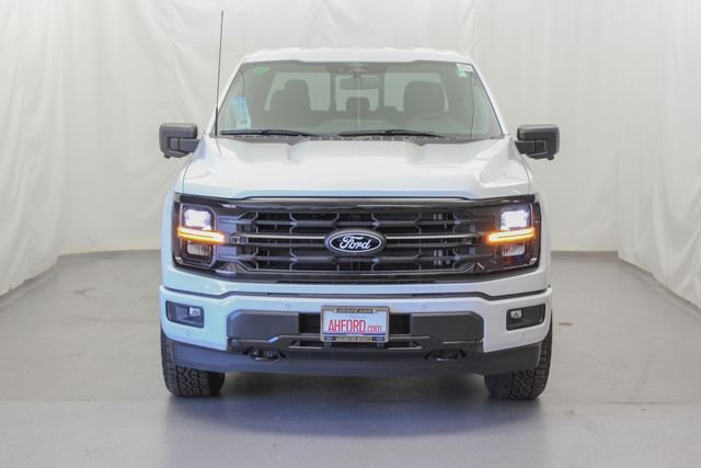 New 2026 Oxford White Ford XLT image 3