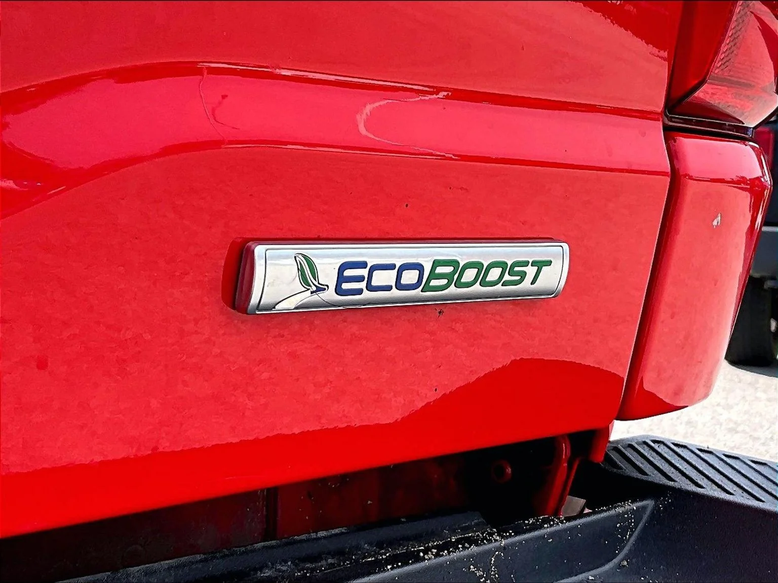 Used 2021 Red Ford Lariat image 9