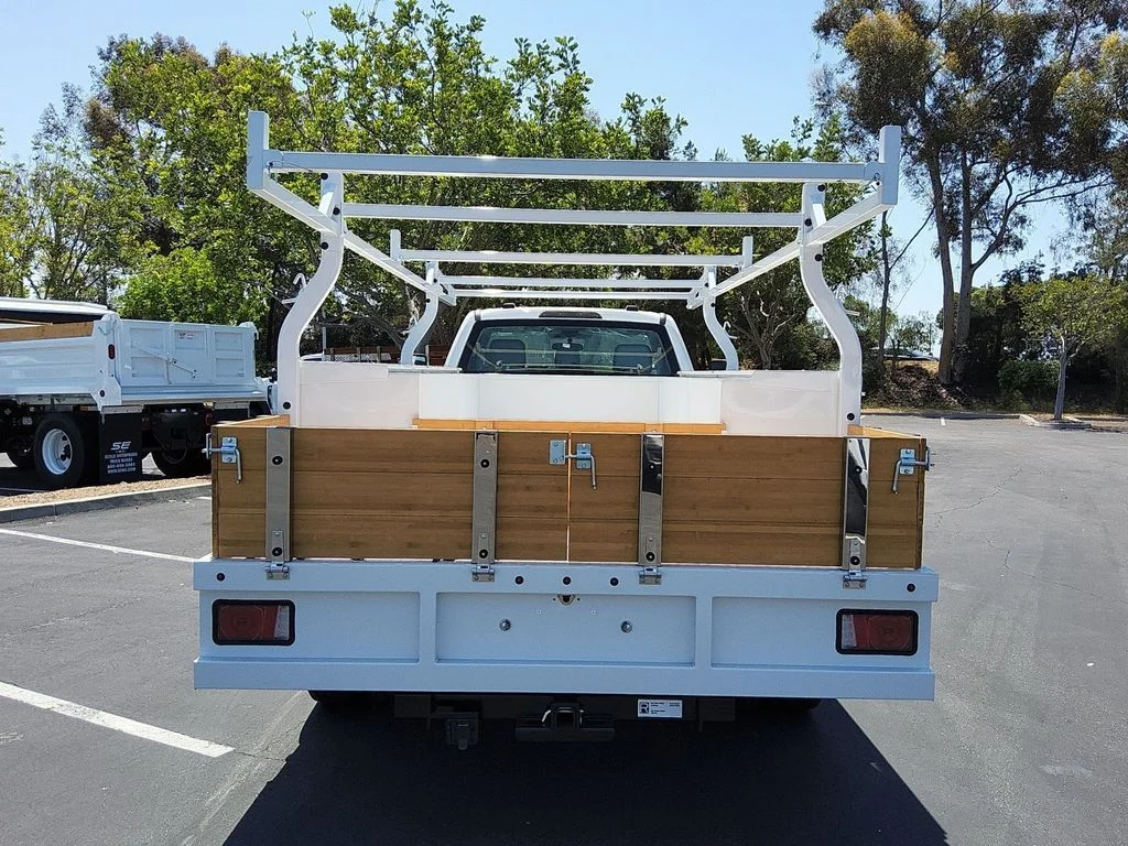 New 2025 Oxford White Ford XL image 34