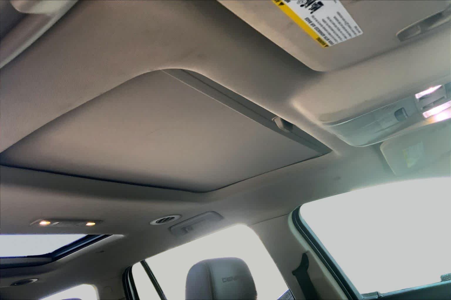 Used 2019 Ebony Twilight Metallic GMC Denali image 14