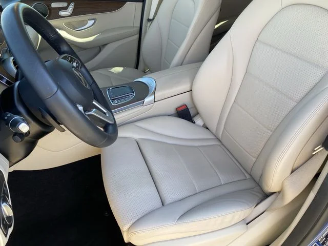 Used 2022 Starling Blue Metallic Mercedes-Benz GLC 300 image 16