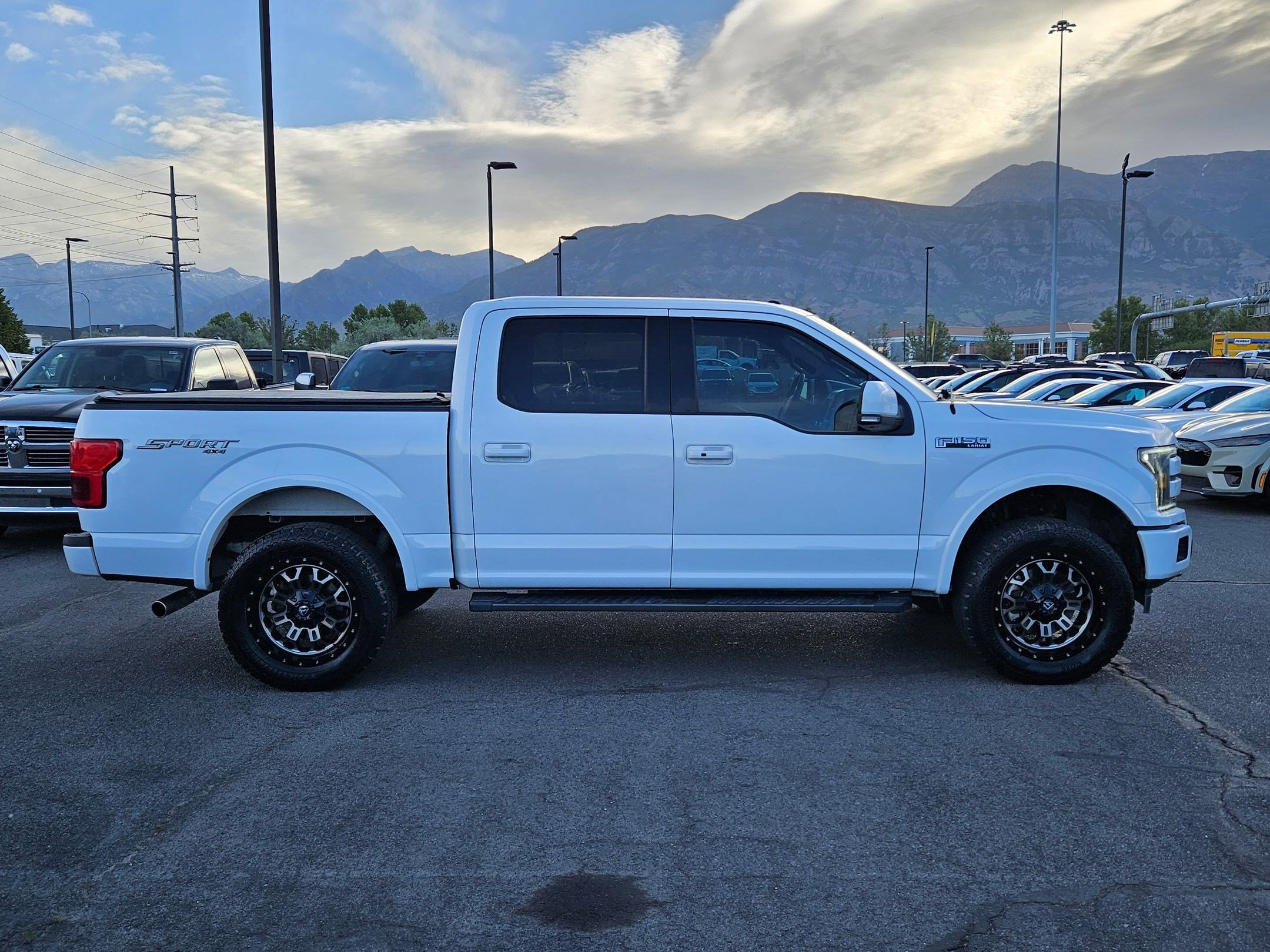 Certified Used 2018 Oxford White Ford LARIAT image 2