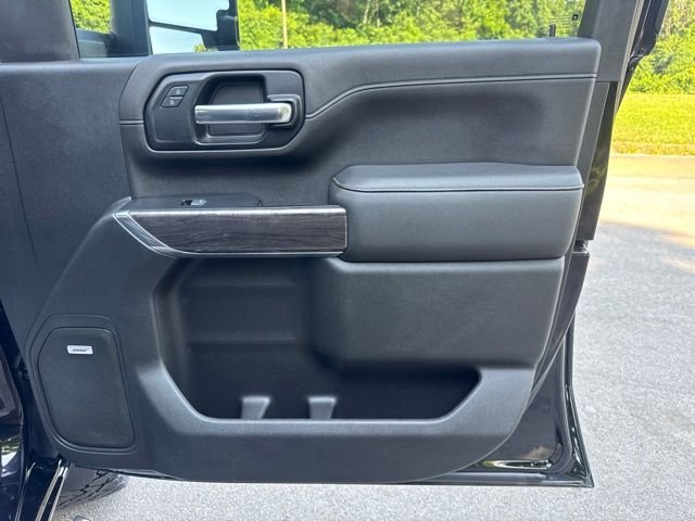 Used 2020 Black Chevrolet LTZ image 9