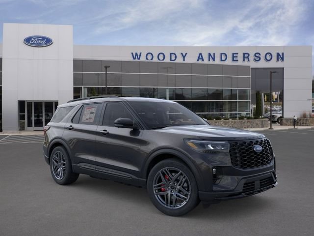 New 2026 Agate Black Metallic Ford ST image 7