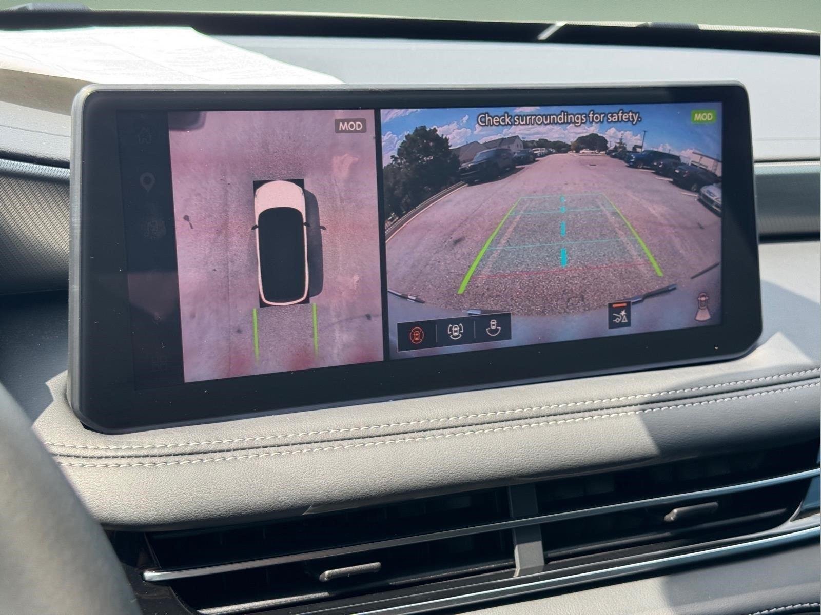 New 2027 Radiant White INFINITI Luxe AWD image 29