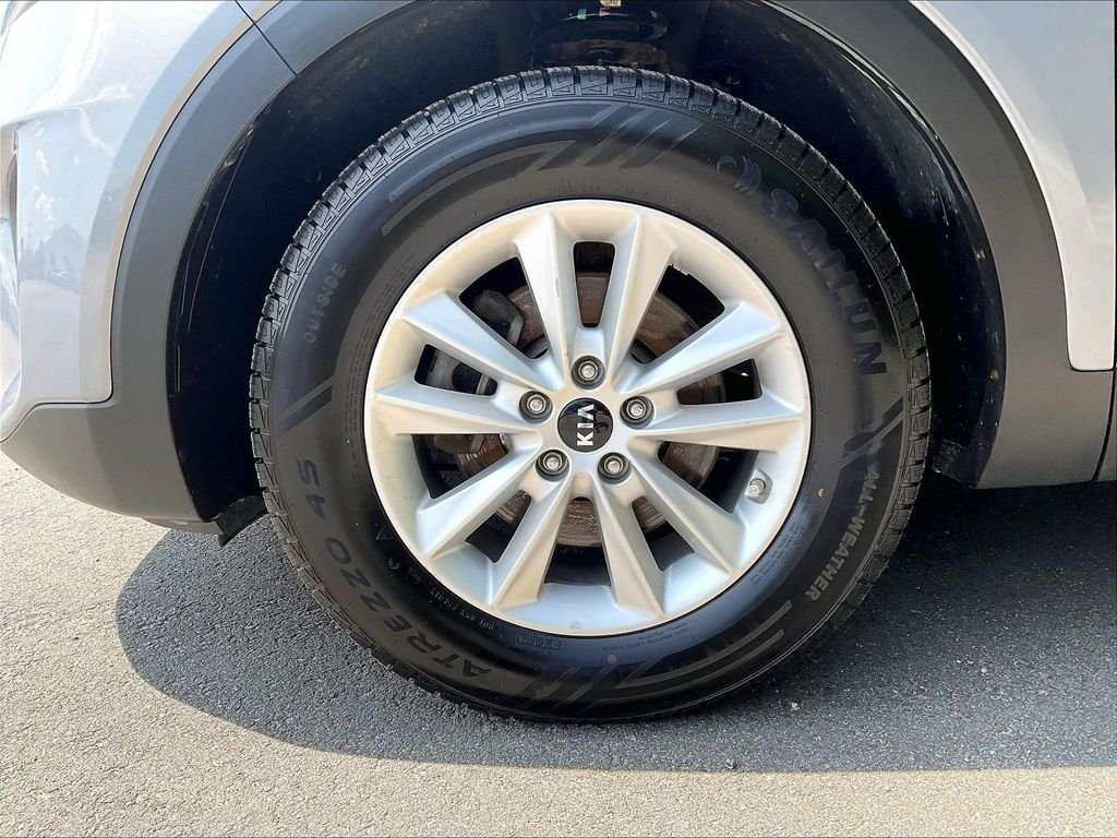 Used 2020 Silver Kia LX image 22