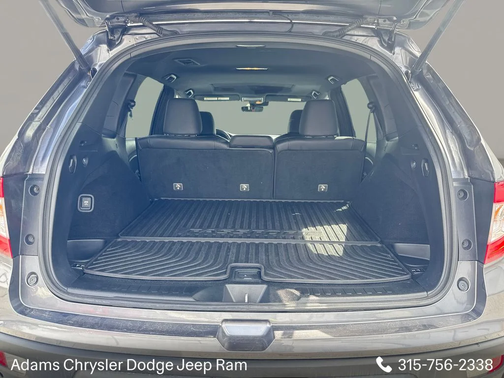 Used 2019 Gray Honda Elite image 9