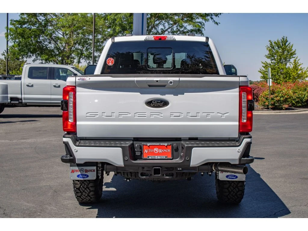 New 2026 Oxford White Ford LARIAT image 7