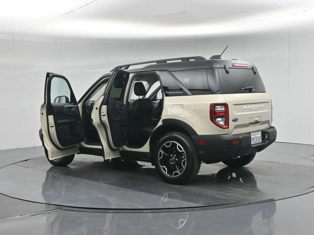 Certified Used 2025 Beige Ford Outer Banks image 36