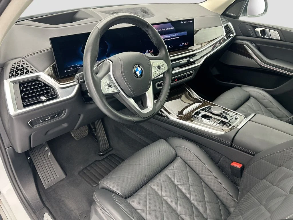 Used 2026 White BMW xDrive40i image 9