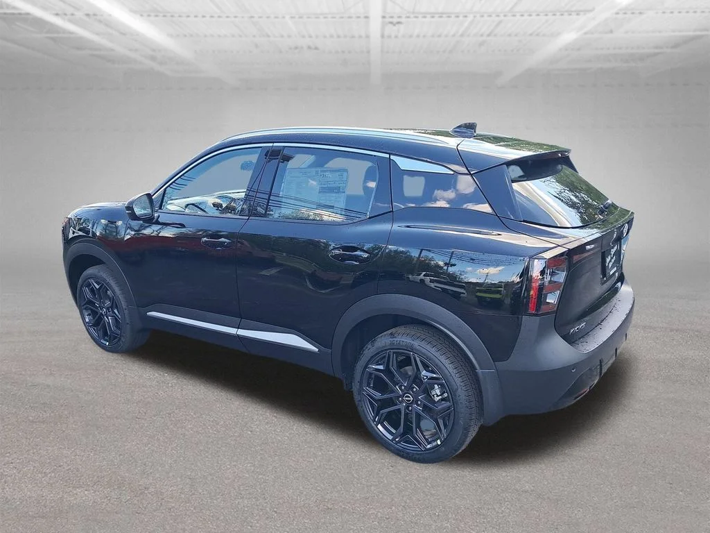 New 2026 Black Nissan SR image 3