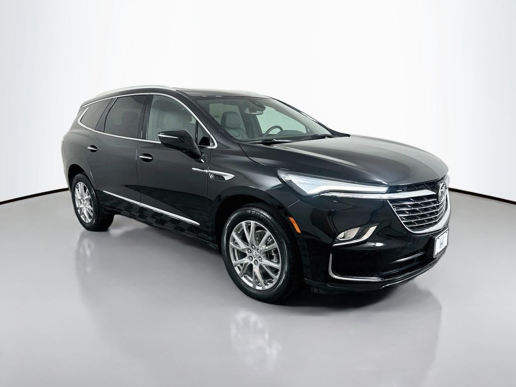 Used 2023 Ebony Twilight Metallic Buick Essence image 3